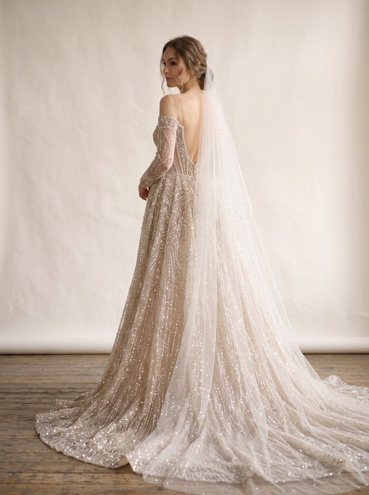 Fiores Solene mermaid wedding dress, back view