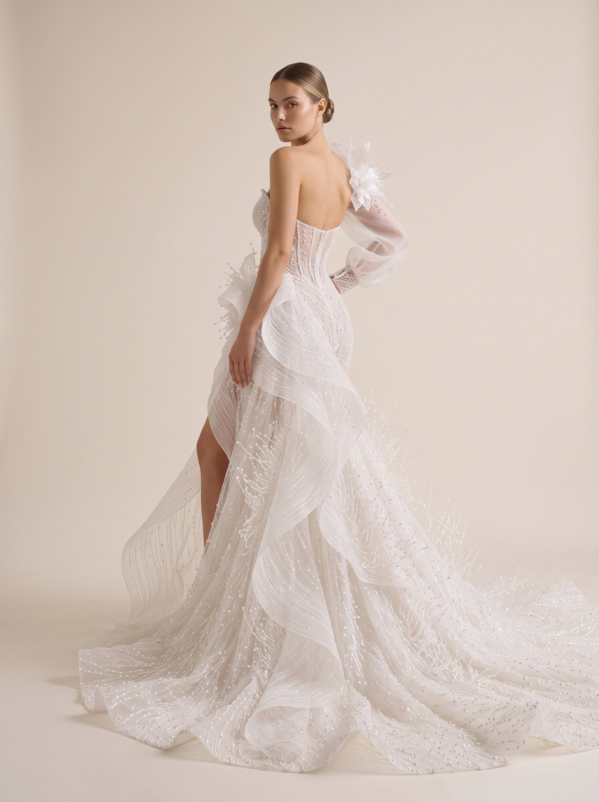 Fiores Zephyrine sheath wedding dress, back view
